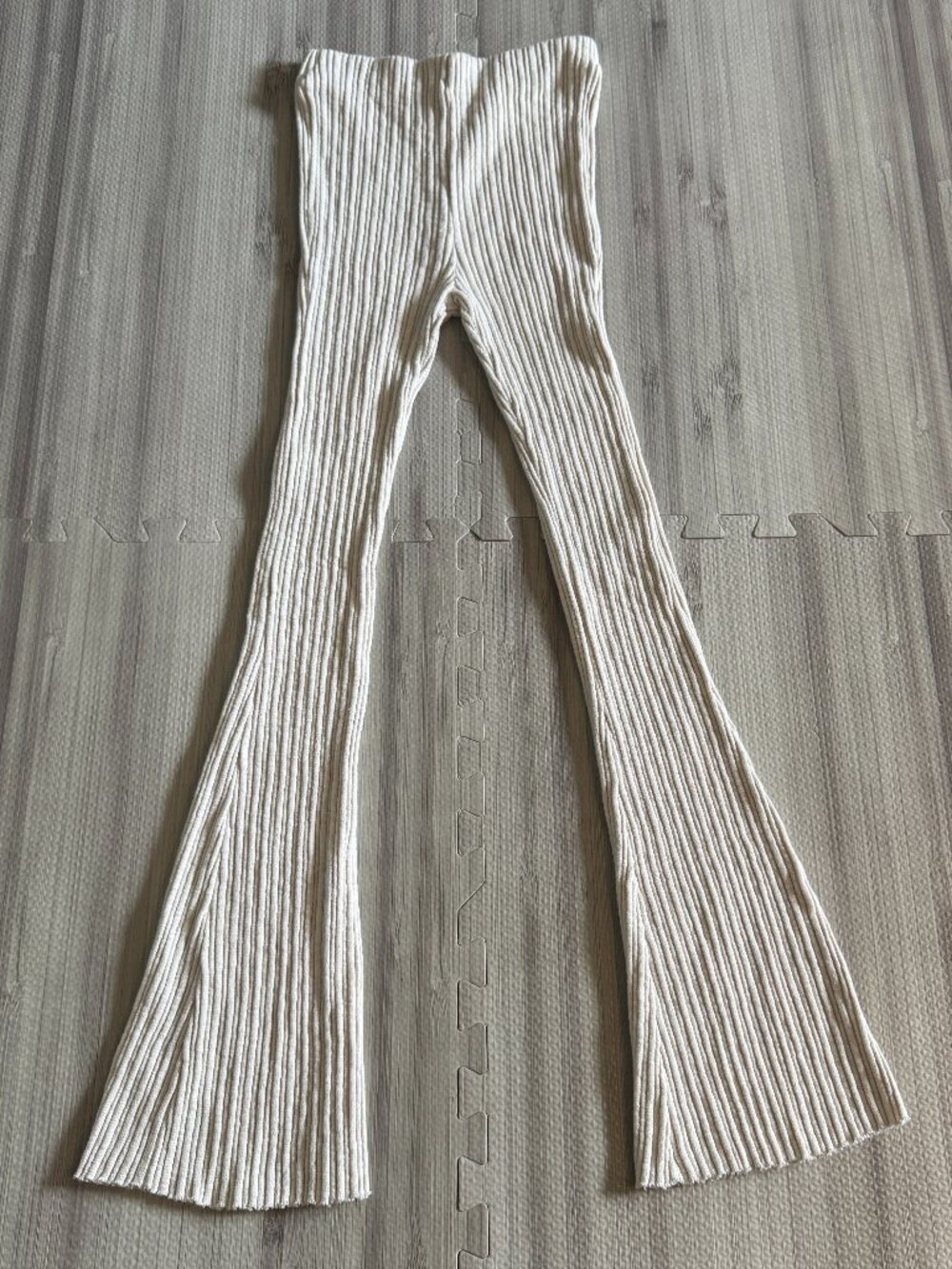 Urban Outfitters‎ Women's Cream UO Rosie Ribbed High-Waisted Flare Pants